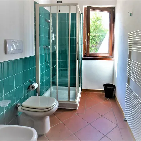 Oda ve Kahvaltı Apuana Marina Di Carrara