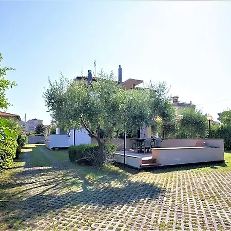 Apuana Bed & Breakfast