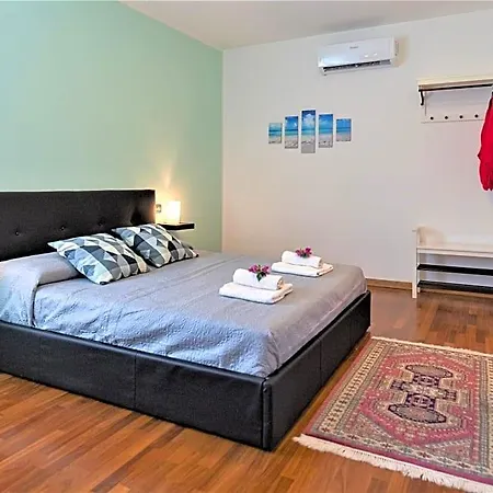 Bed & Breakfast Apuana Marina Di Carrara