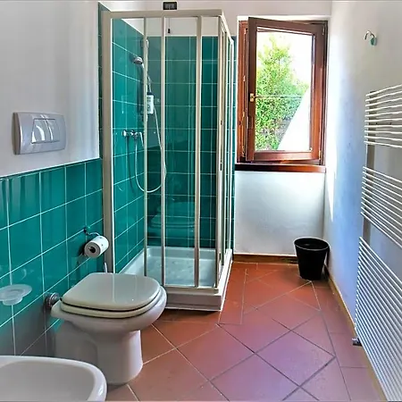 Apuana Bed & Breakfast