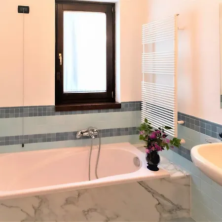 Bed & Breakfast Apuana Marina Di Carrara