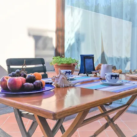 Apuana Bed & Breakfast *