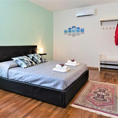 Apuana 3*